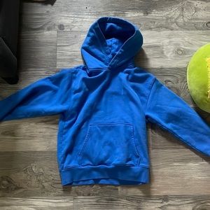 aritzia TNA hoodie